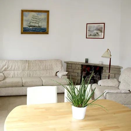 Appartement In A House - Sh06 *